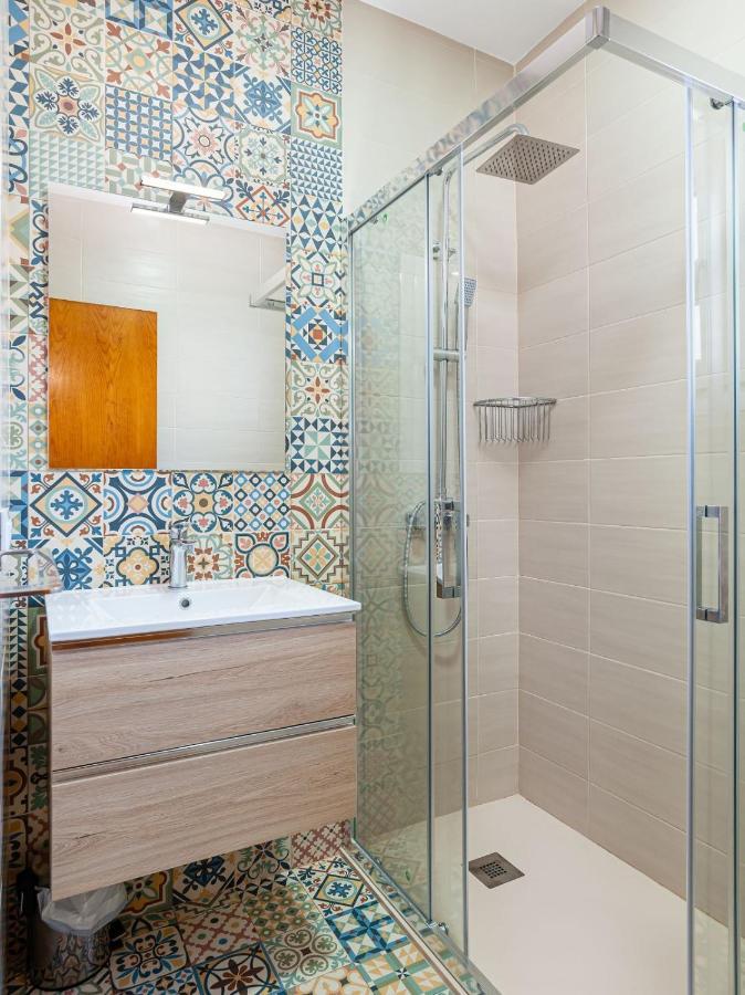 קוניל דה לה פרונטרה Chalet Fuente4 Piscina Comun Famila מראה חיצוני תמונה